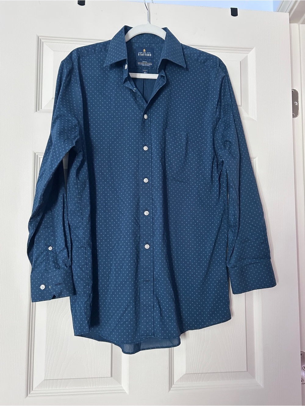 Stafford Men's Blue Dot Spread-Collar Dress Shirts